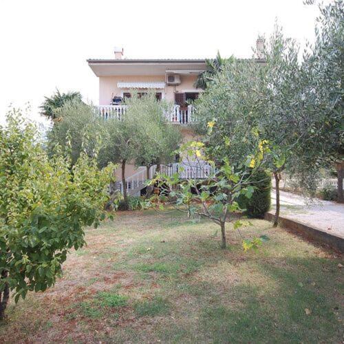 Apartman Dorcic Малинска Экстерьер фото
